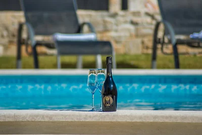 Heritage Villa Croc by Villas Guide