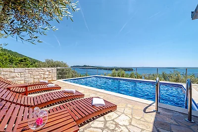 Villa Green by Villas Guide