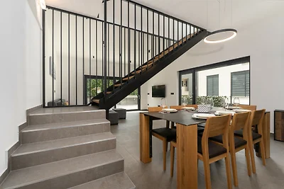 Beautiful Villa Moon near sea in Vrsar