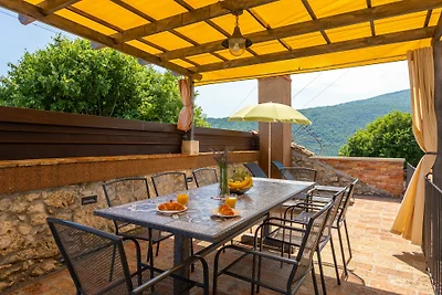 Villa Hidden world with pool by Villas Guide