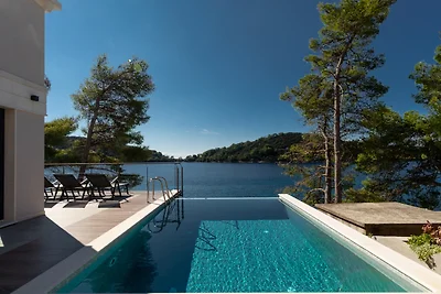 Villa Lipovac by Villas Guide