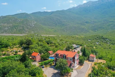 Villa Stipe - Makarska by Villas Guide