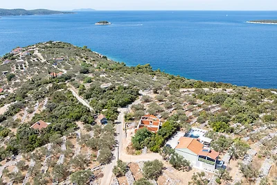 Holiday home Edi by Villas Guide