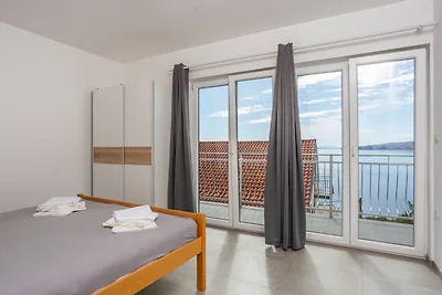 Sea View Vrh by Villas Guide