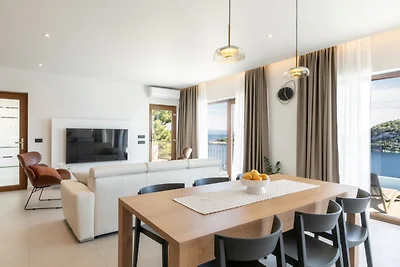 Villa Cristal Blue by Villas Guide