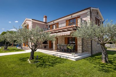 Rustic villa Marijanin Vrt with pool in...