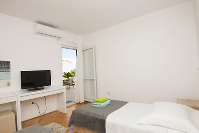 Villa Mandina - Makarska by Villas Guide