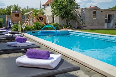 Villa Marijana-Makarska by Villas Guide