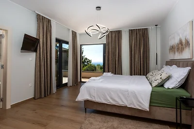 Vila SUNLIFE with pool&sauna by Villas Guide