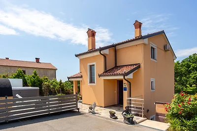 House Luka by Villas Guide