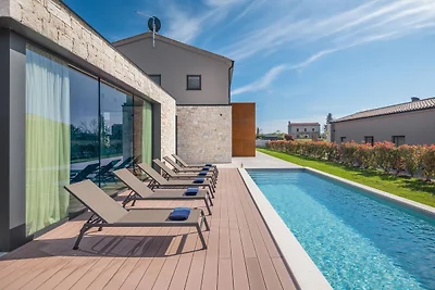 Villa Palmeta by Villas Guide