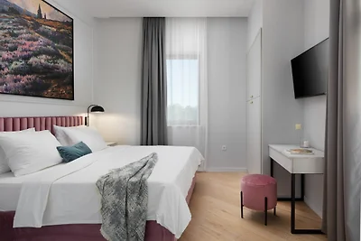 Villa Valens by Villas Guide