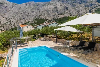 Villa Radic - Makarska by Villas Guide