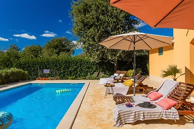 Villa Alma by Villas Guide