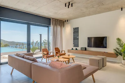 Villa Sunray - Infinity Pool & Sea View