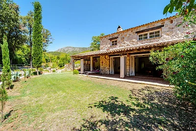 Villa Trstenik by Villas Guide