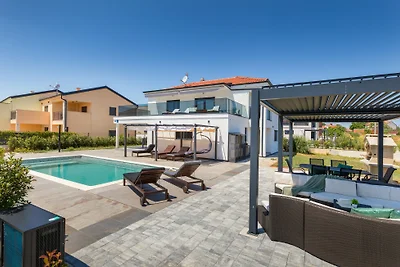 Villa Viktoria by Villas Guide