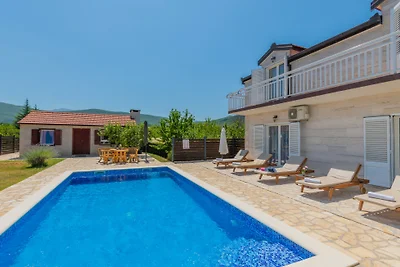 Villa Ivana-Makarska by Villas Guide