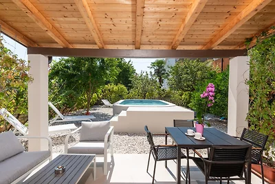 Villa Alis by Villas Guide