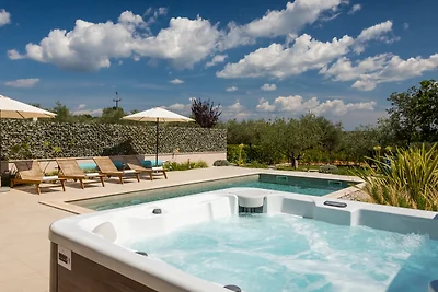 Villa San Vincenti by Villas Guide