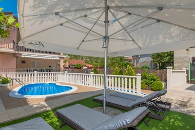 Villa Mateo -Zagvozd by Villas Guide