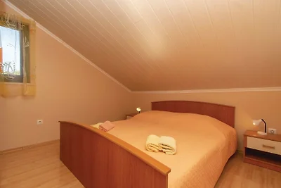 Apartman Mario with pool by Villas Guide