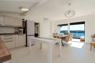 Sea view Villa Summer 1 by Villas Guide