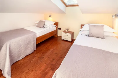 Villa Palace Clara Apartment 4 Island of Krk ...