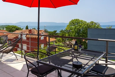 Apartman Sunshine Njivice Krk by Villas Guide