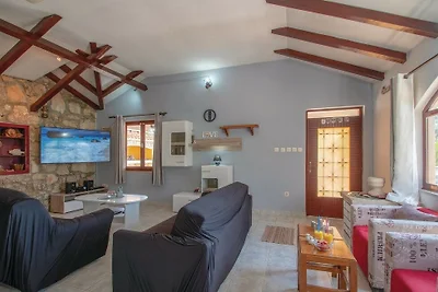 Villa Peace & Quiet by Villas Guide