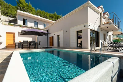 Villa Lipovac by Villas Guide