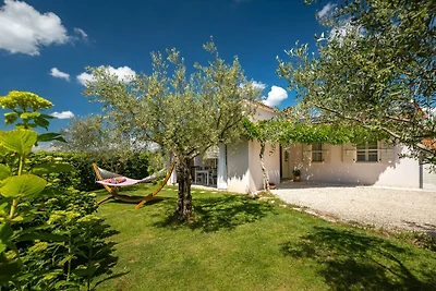 Villa GF25 by Villas Guide
