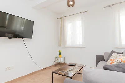 Holiday Home VIKK in Makarska by Villas Guide