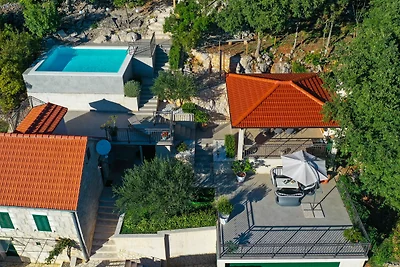 Villa Pave-Makarska by Villas Guide