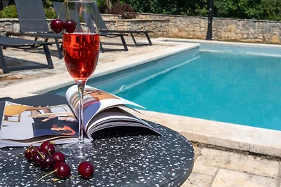 Villa Luna by Villas Guide