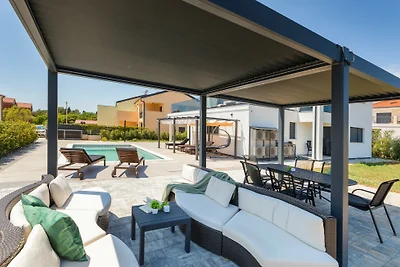 Villa Viktoria by Villas Guide