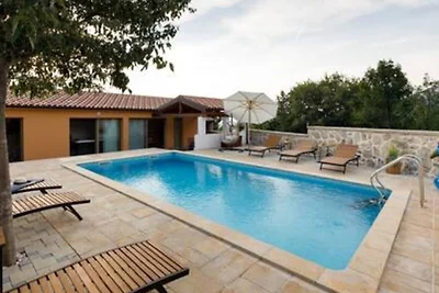 Holiday home Lišnjak by Villas Guide