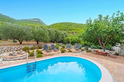 Villa Trstenik by Villas Guide