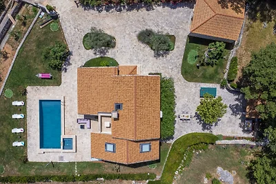 Villa Olive by Villas Guide