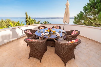 Villa Palace Clara Apartment 1 island Krk by...