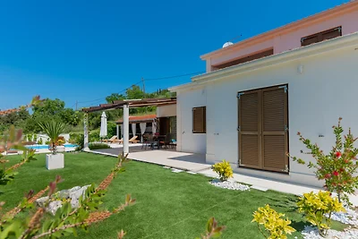 Villa Filomena - Omiš by Villas Guide