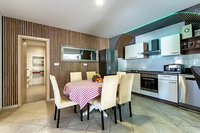 Holiday home Andrea with whirpool by Villas...