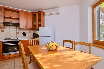 Apartment Mediera sea view 3 by Villas Guide