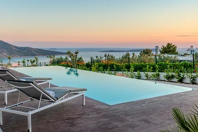 Villa Sunray - Infinity Pool & Sea View