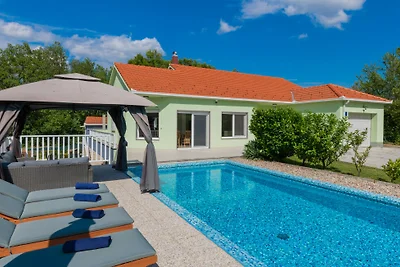 Villa FourM - Makarska by Villas Guide