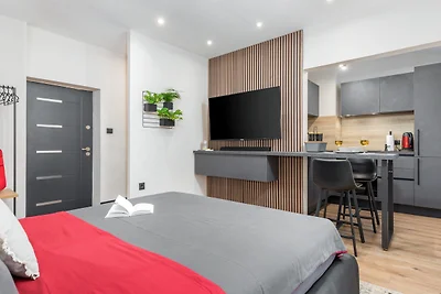 Modern & warm studio near Arena by Villas...