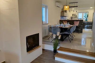 Villa Gajana 2 by Villas Guide