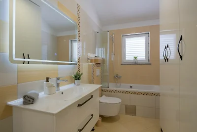 Villa Klarita - Makarska by Villas Guide
