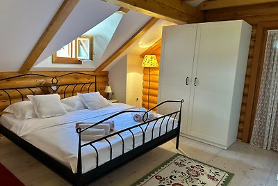 Villa Pine Log by Villas Guide