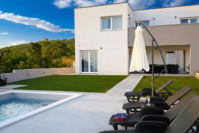 Villa Luminosa by Villas Guide